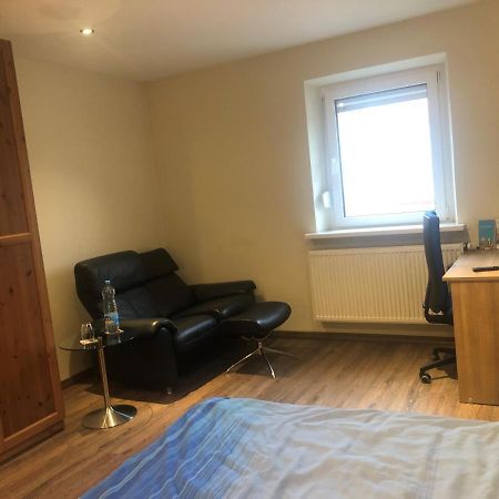 Calm Spacy Room, Own Modern Bath, Near Center, To 1 Person Or A Couple - Not Suitable For Craftsmen, Not Accepted - Privatly Rented Nürnberg Dış mekan fotoğraf